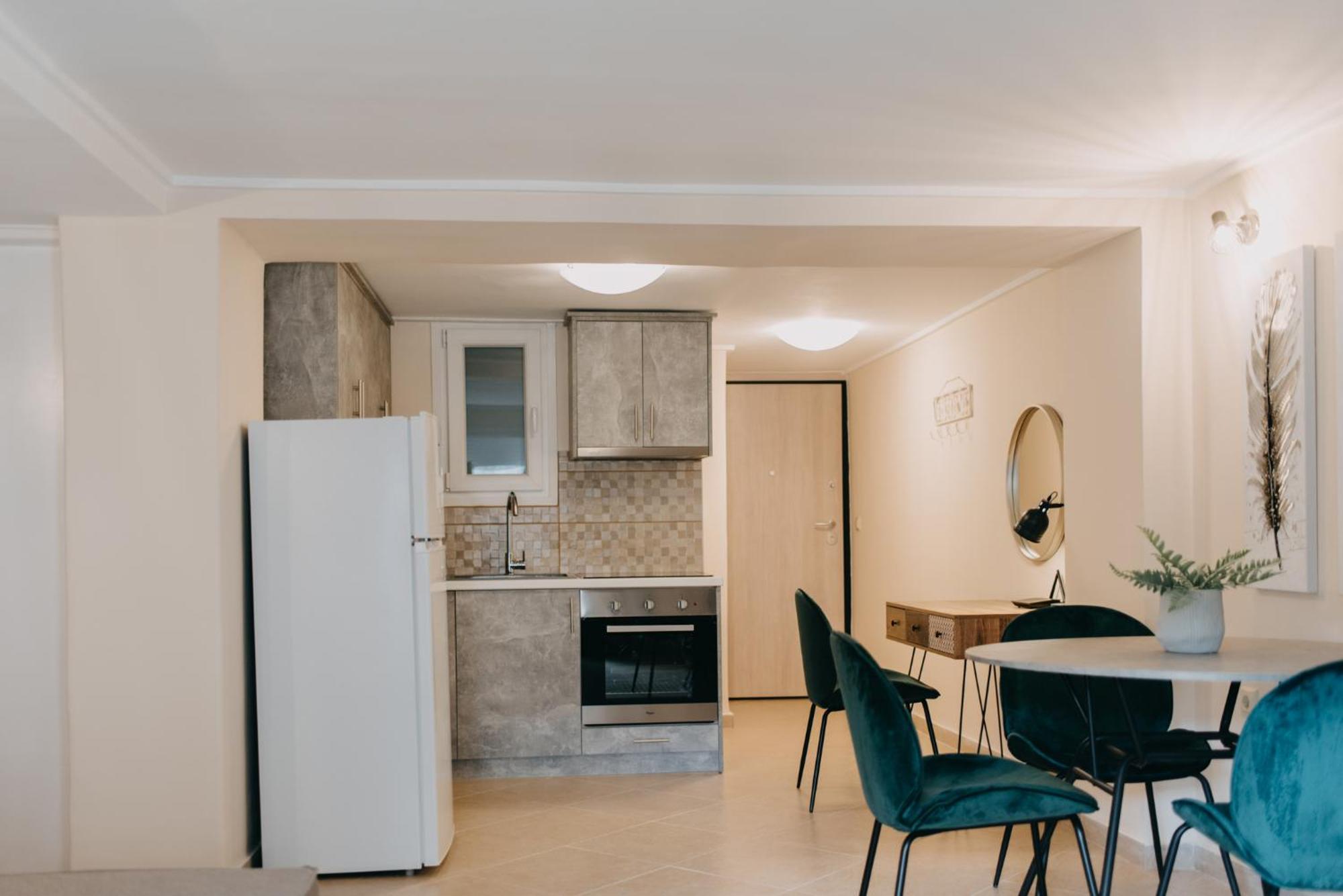 Best House, Central Luxury Apartment, Agiou Nikolaou, Patra Exteriör bild