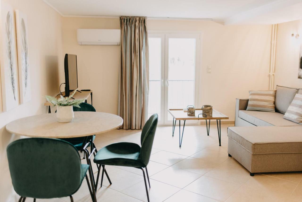 Best House, Central Luxury Apartment, Agiou Nikolaou, Patra Exteriör bild